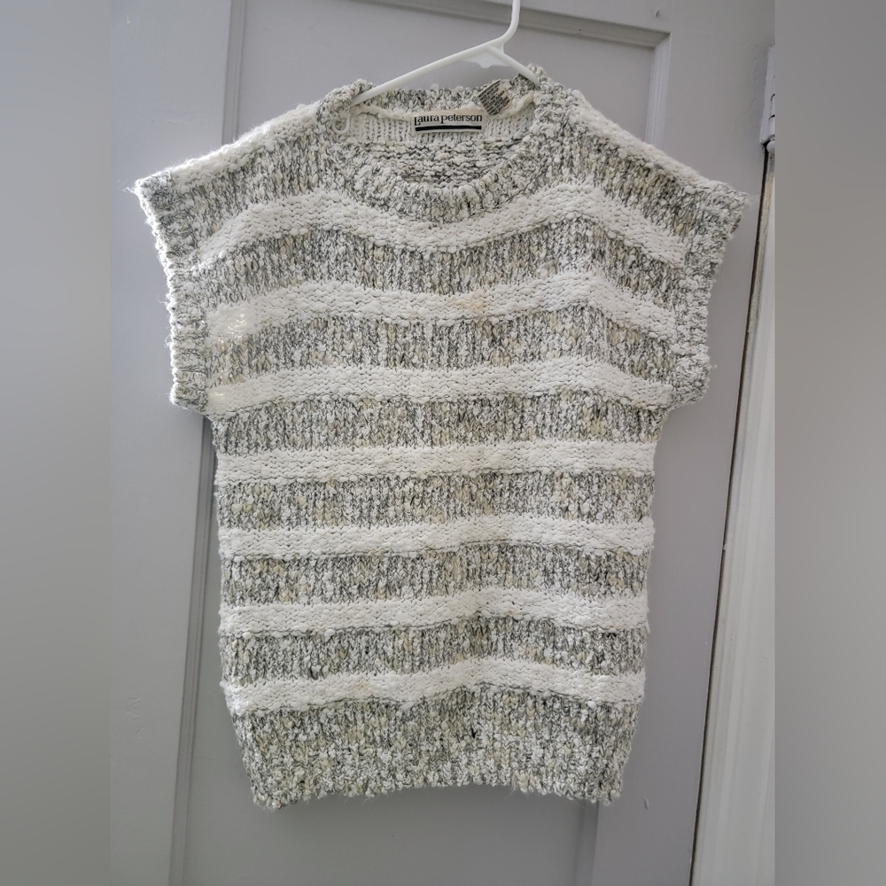 Sweater vest
